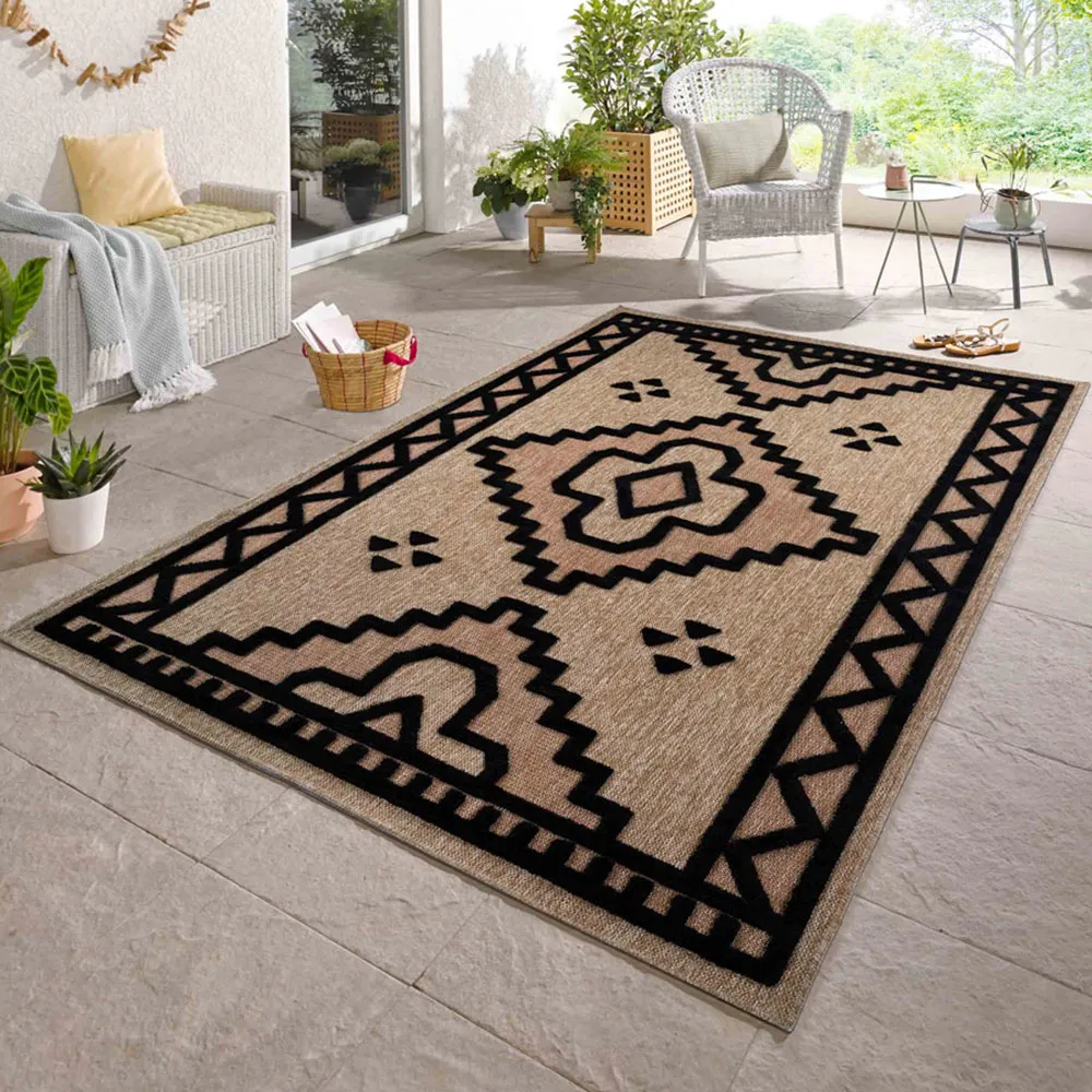 Harper Diamond Rug - Black