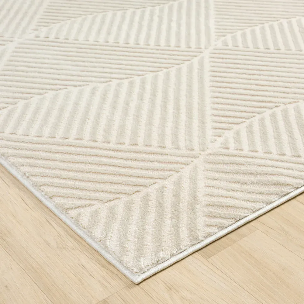 Vellure Cream Metallic Pyramid Design Rug - Cream