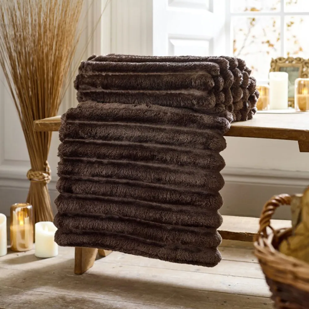 Alnwick Throw - Brown, Polyester