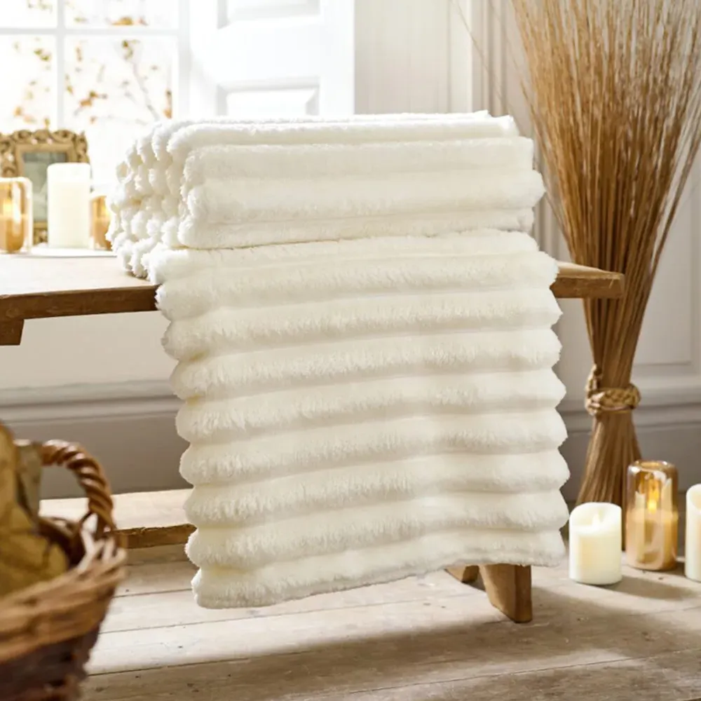 Alnwick Throw - Cream, Ribbed Fleece