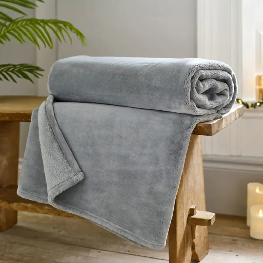 Coco Touch Throw - Grey, Polyester
