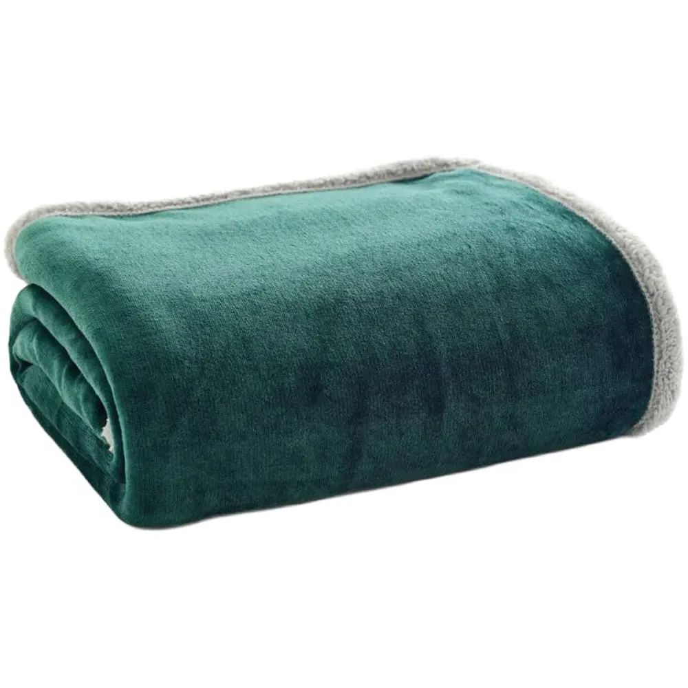 Hazelwood Throw - Forest Green, Polyester image
