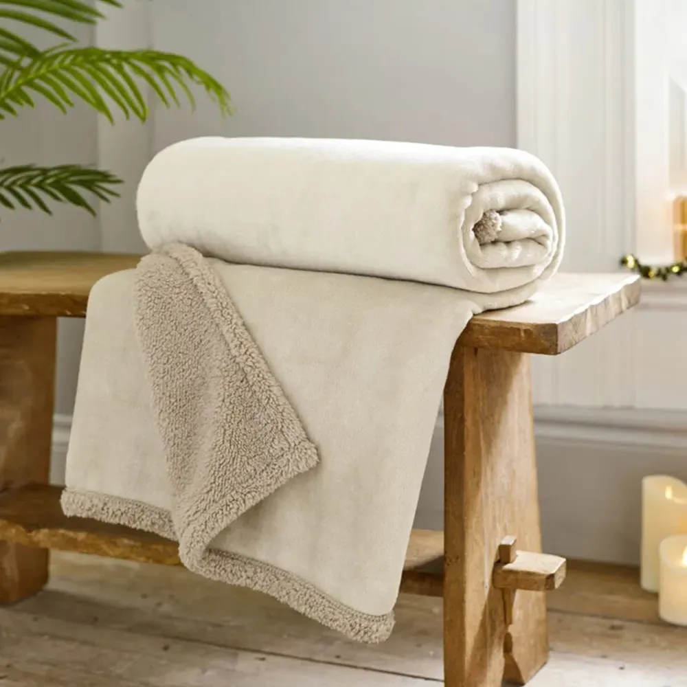 Hazelwood Throw - Oyster Grey, Polyester