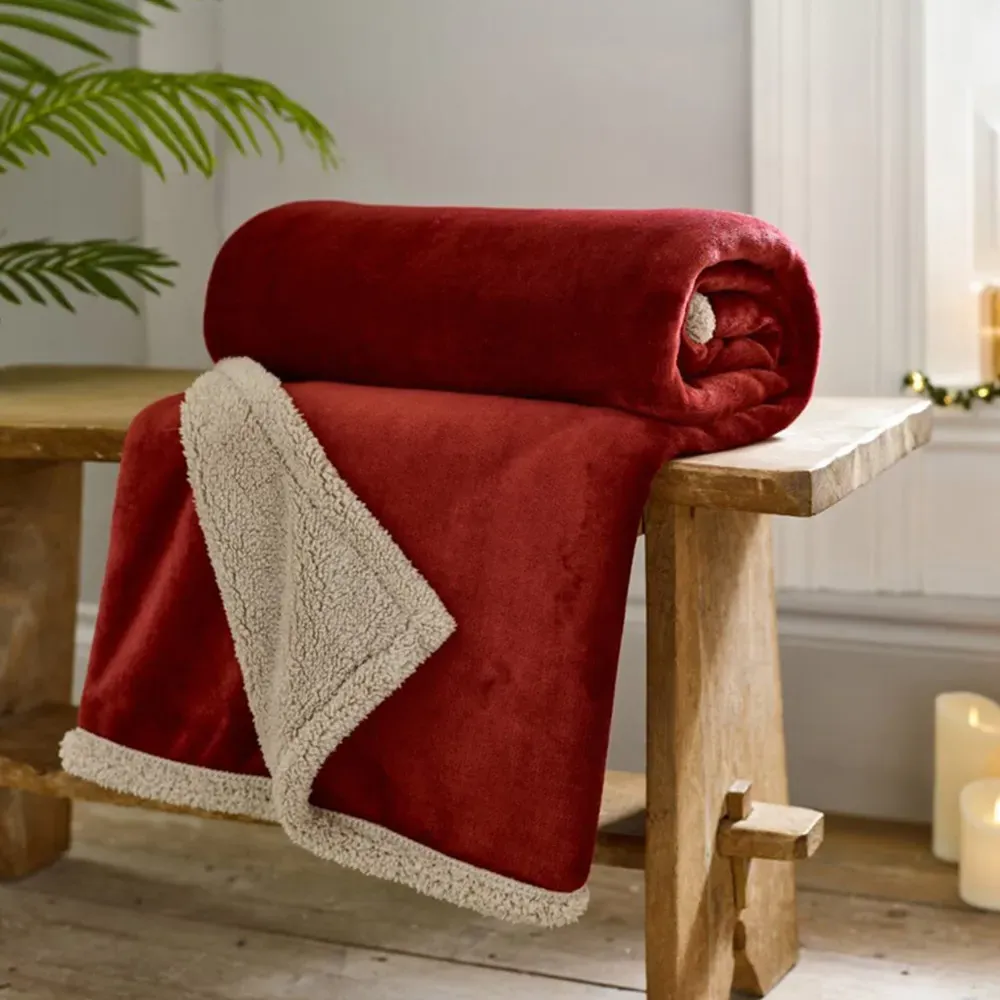 Hazelwood Throw - Wine, Polyester