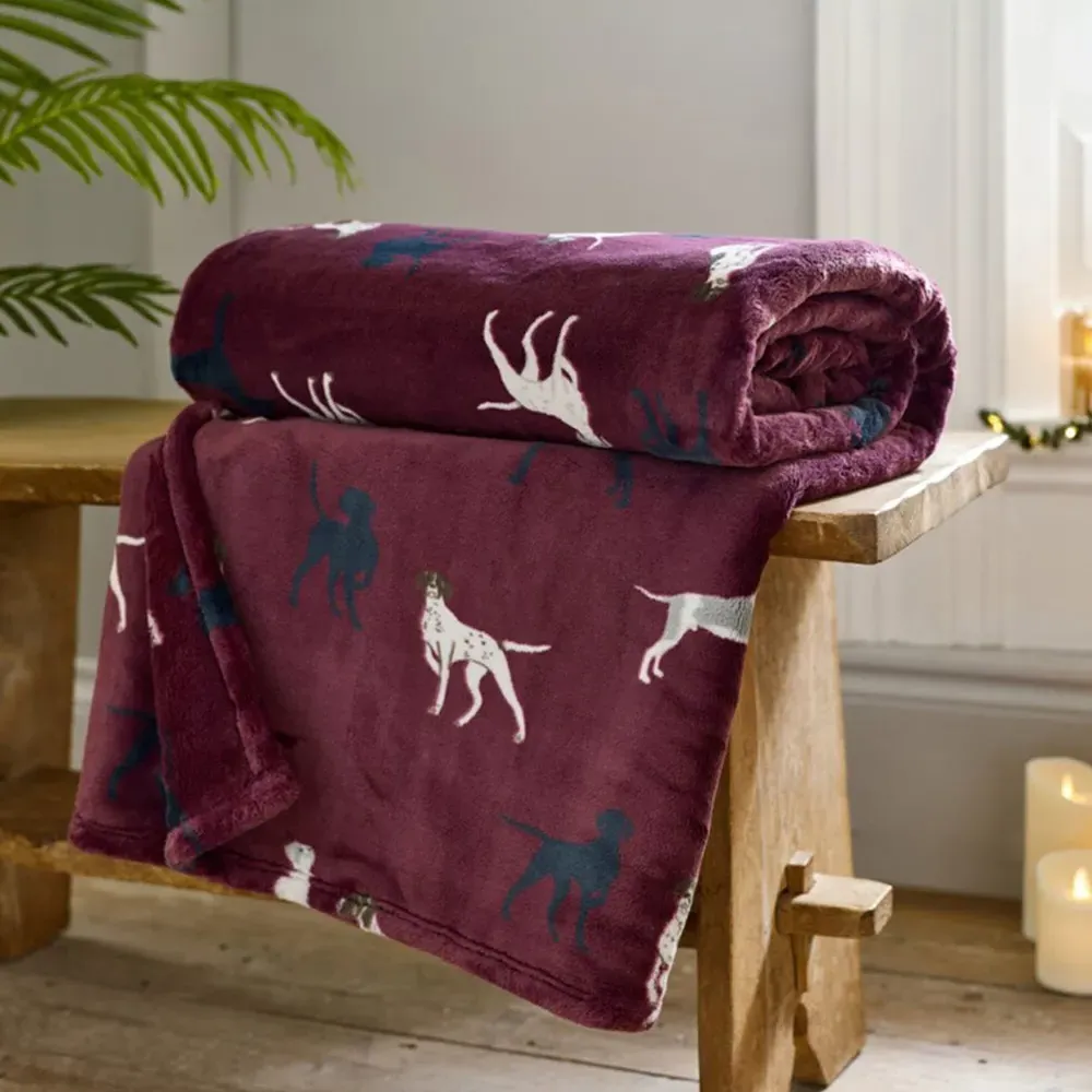 Hounds Throw 140 x 180cm - Burgundy, Coco Flannel