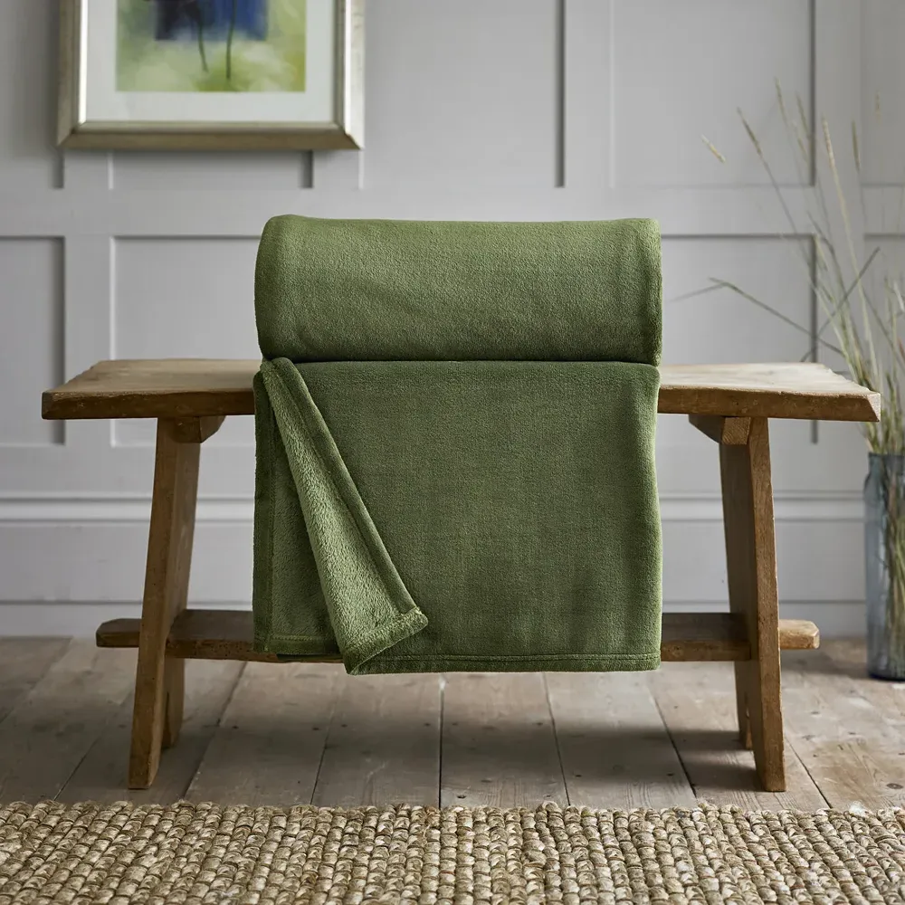 Snuggle Touch Throw - Green, Microfibre