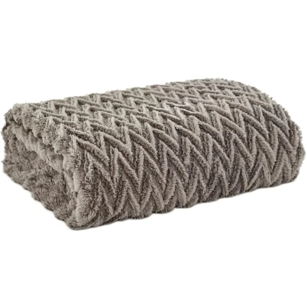 Tadcaster Throw with 3D Chevron Texture - Cream, Polyester image