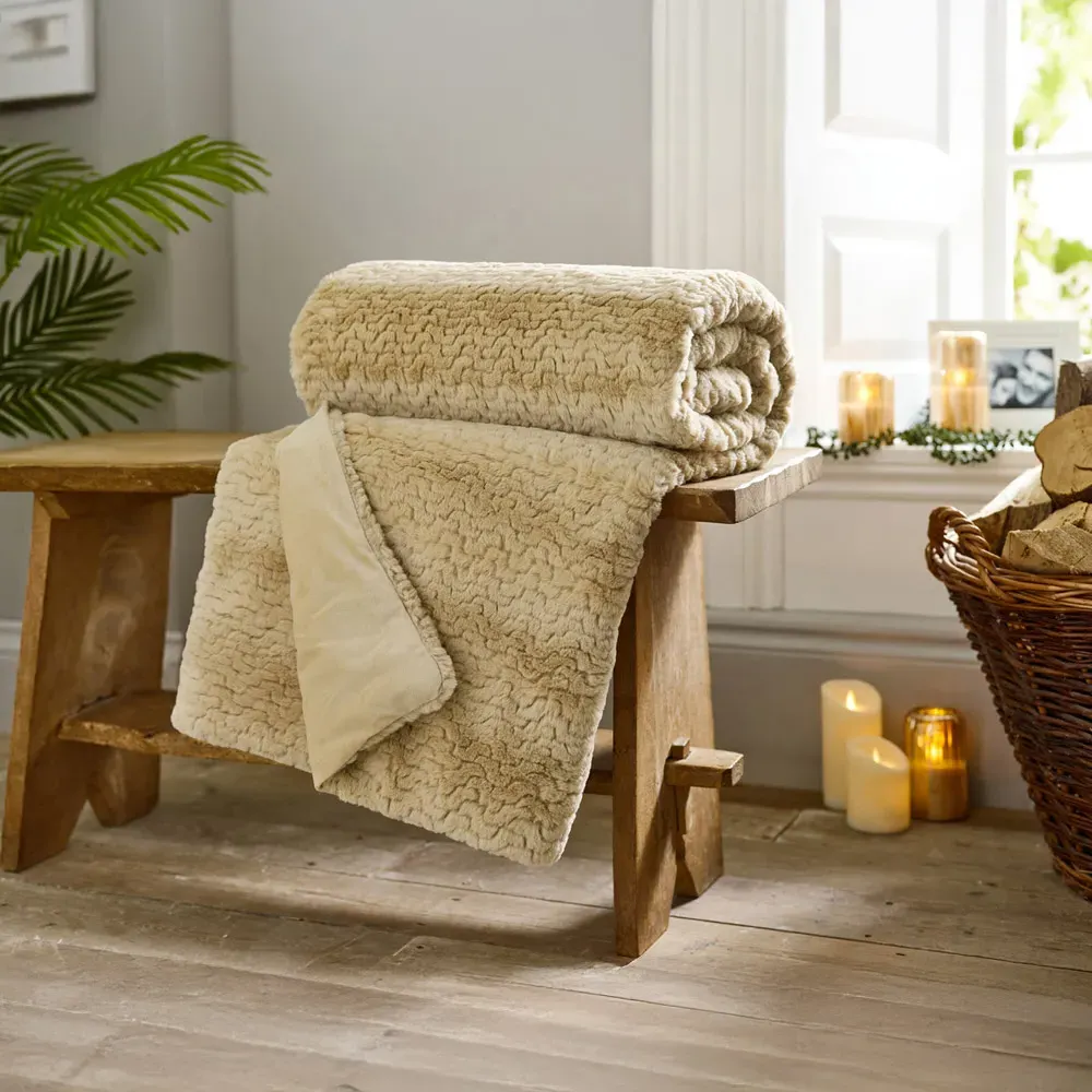 TLC Ashridge Faux Fur Throw - Almond