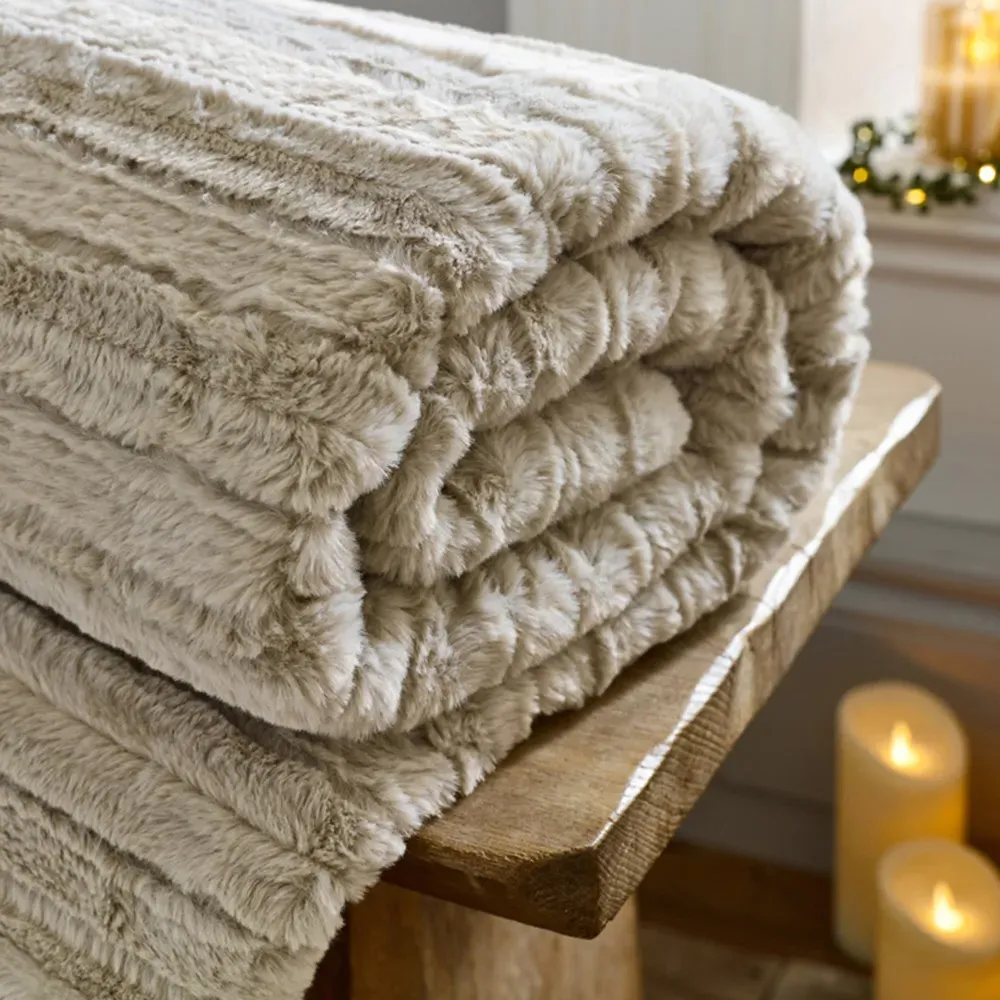 TLC Chatsworth Faux Fur Throw - Fawn