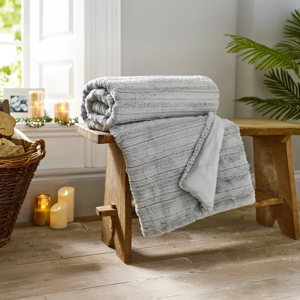 TLC Chatsworth Faux Fur Throw - Grey