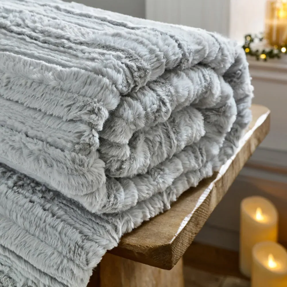 TLC Chatsworth Faux Fur Throw - Grey