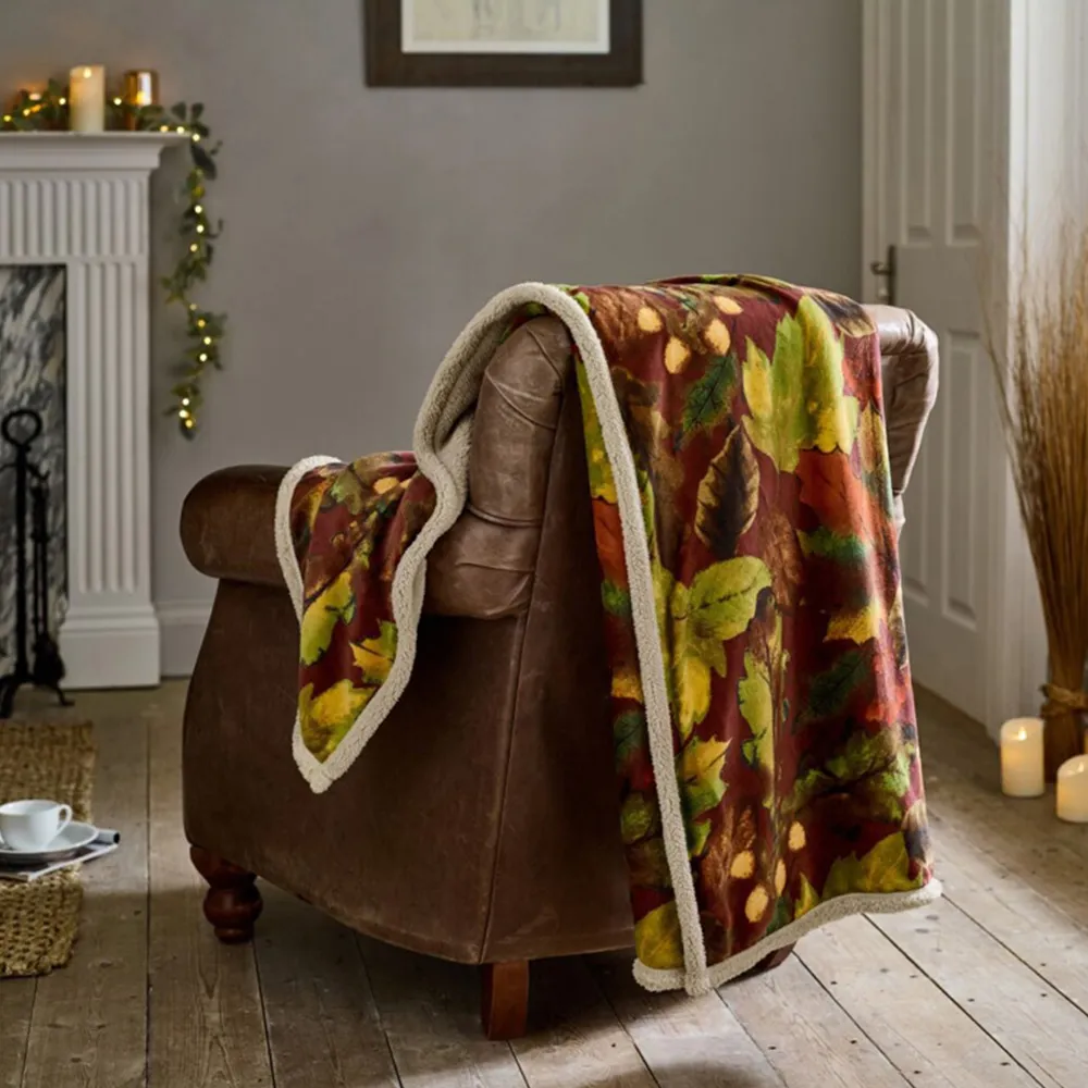 Winter Leaves Throw 130x170cm - Rust, Flannel