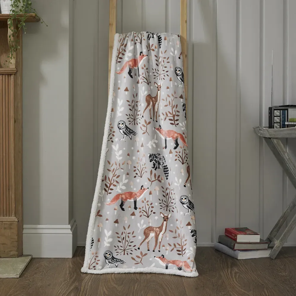Winter Wild Life Sherpa Fleece Throw - Multi
