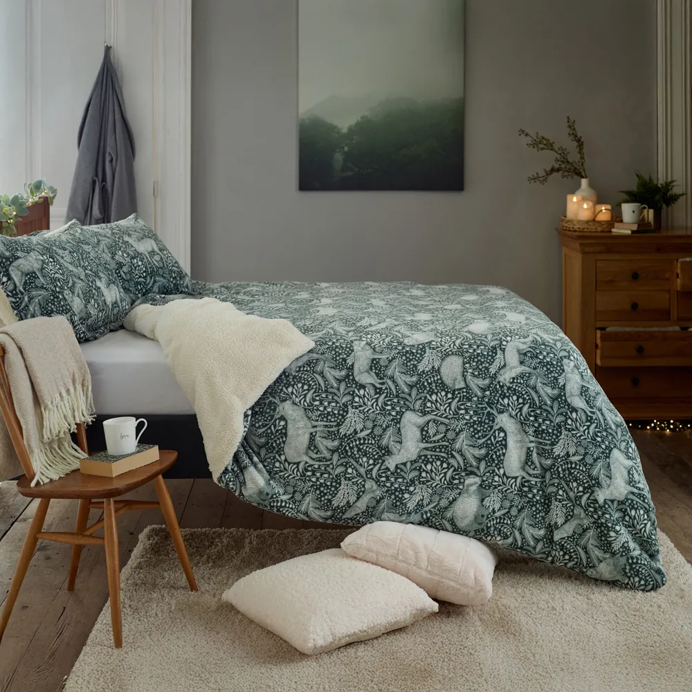 Woodland Folk Single Duvet Set - Dark Sage, Fleece-Sherpa