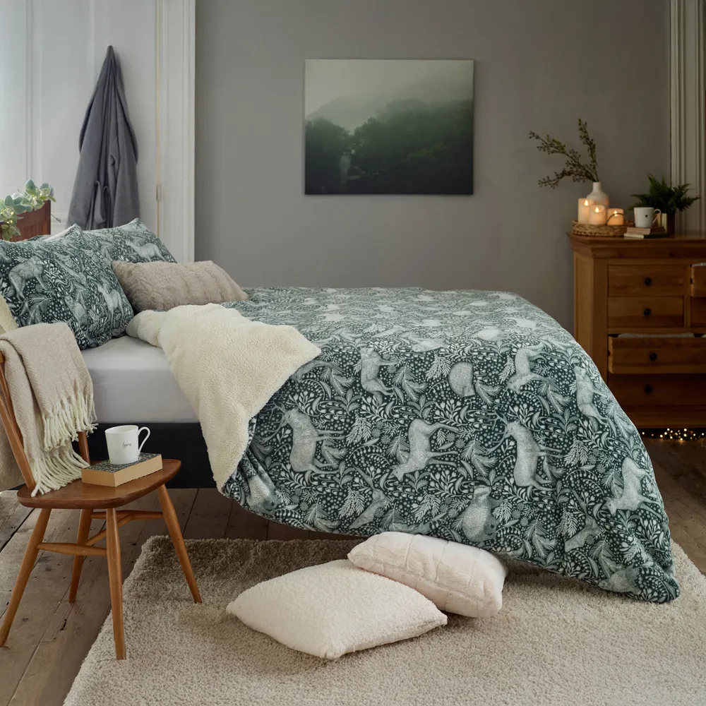 Woodland Folk Single Duvet Set - Dark Sage, Fleece-Sherpa
