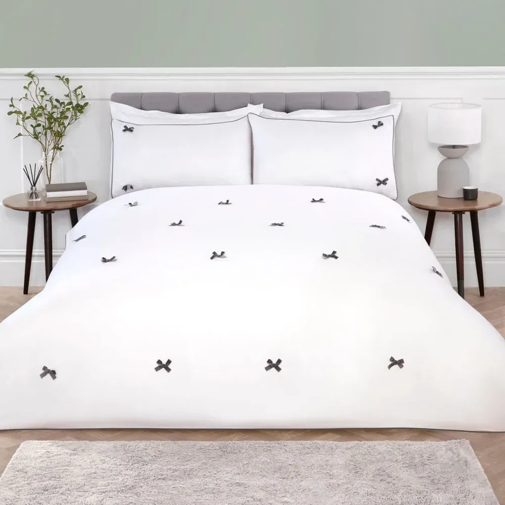 Belle Bow Double Bedding Set - White