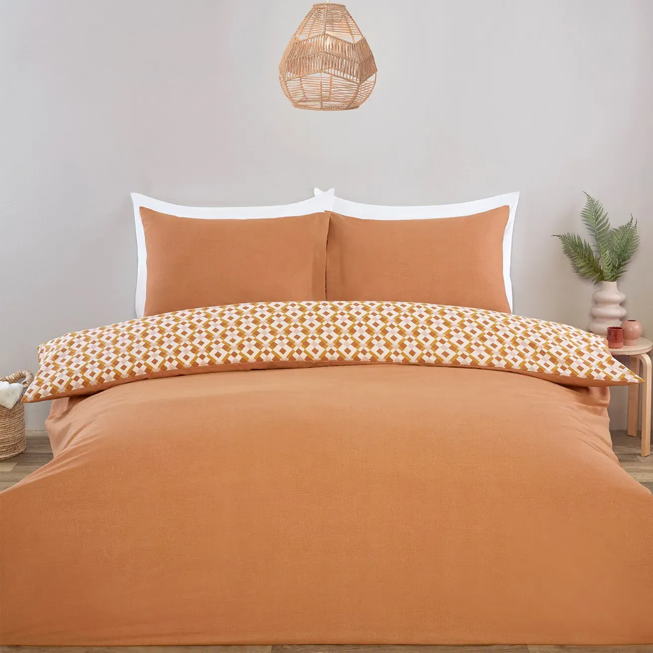 Dalton King Size Reversible Geometric Duvet Set - Rust