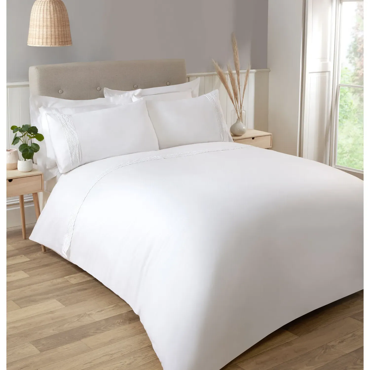 Evelyn Super King Duvet Cover Set - White, Embroidered
