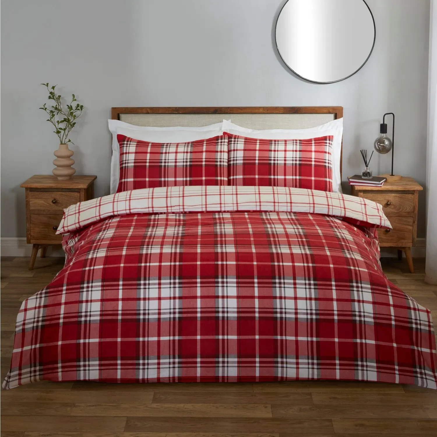 Balmoral Check Super King Duvet Set - Red