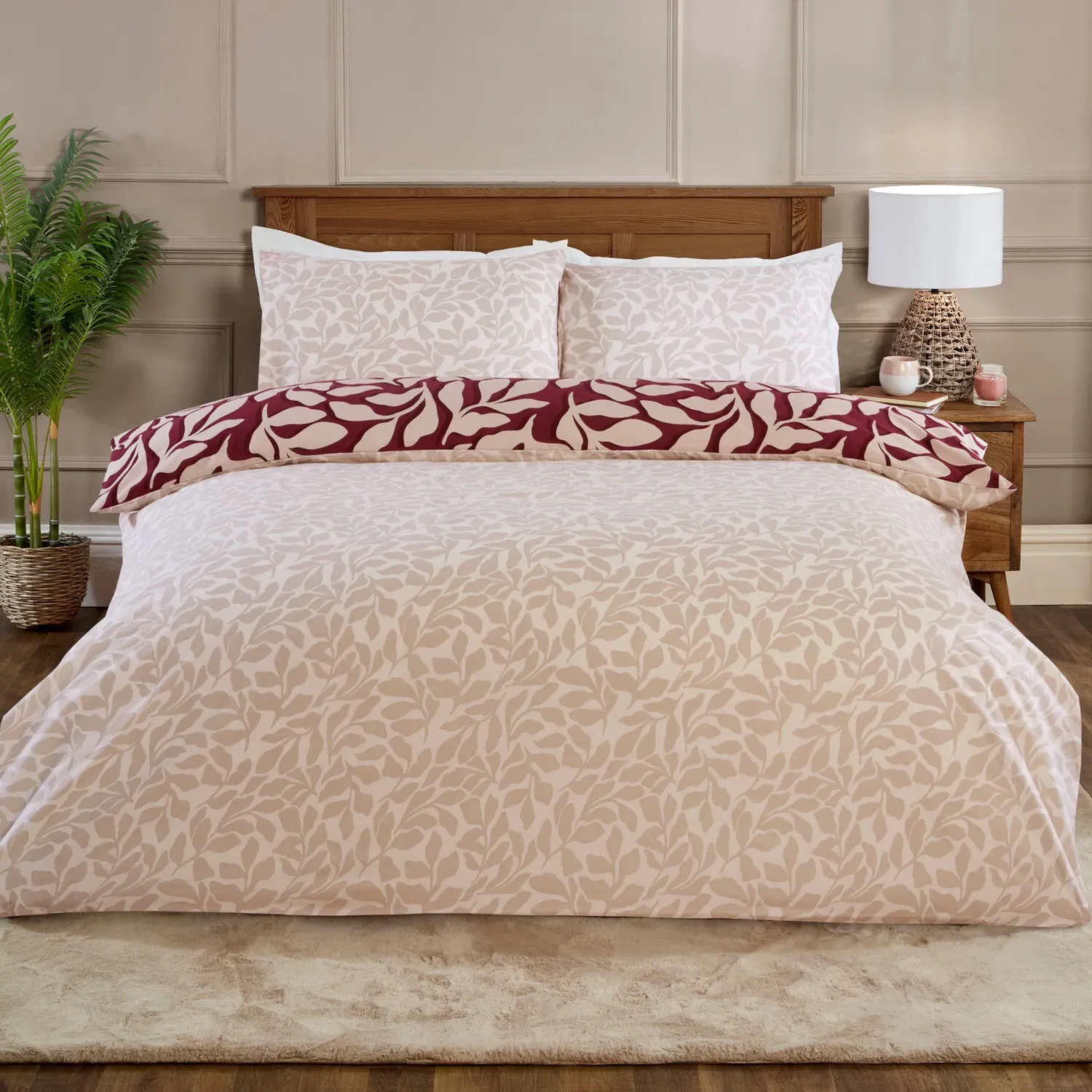 Carolina Leaf Super King Duvet Set - Burgundy, Cotton