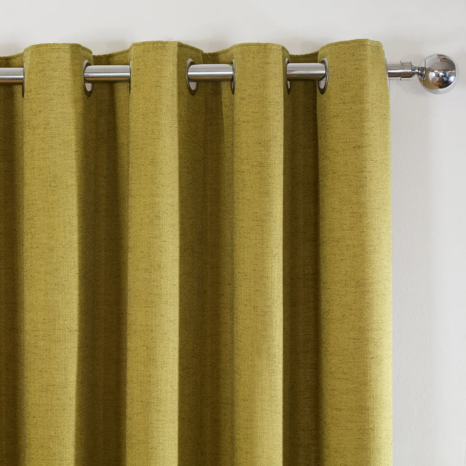 Hardwick Eyelet Curtain - Moss Green