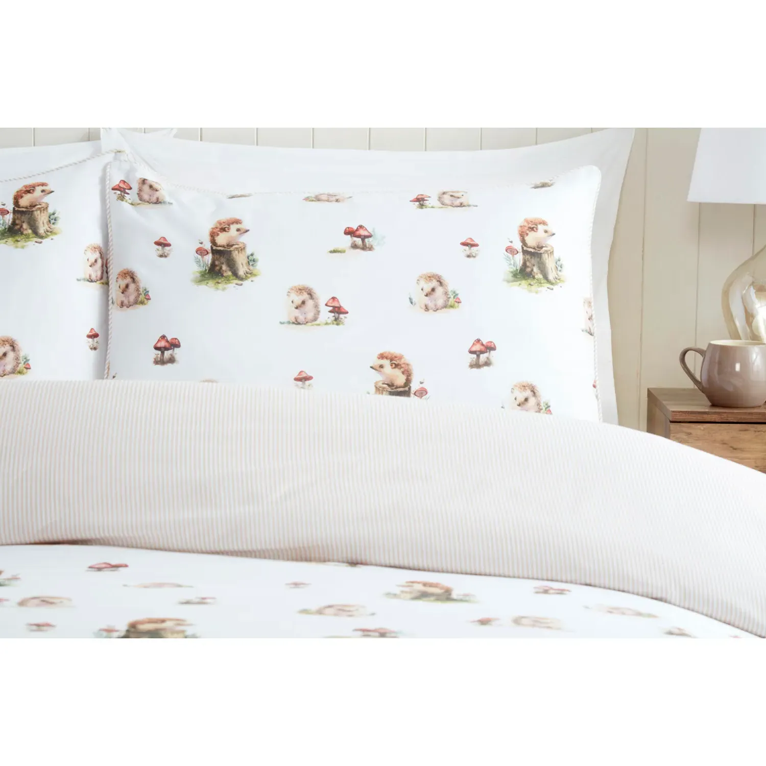 Hettie the Hedgehog Super King Duvet Cover Set - Natural