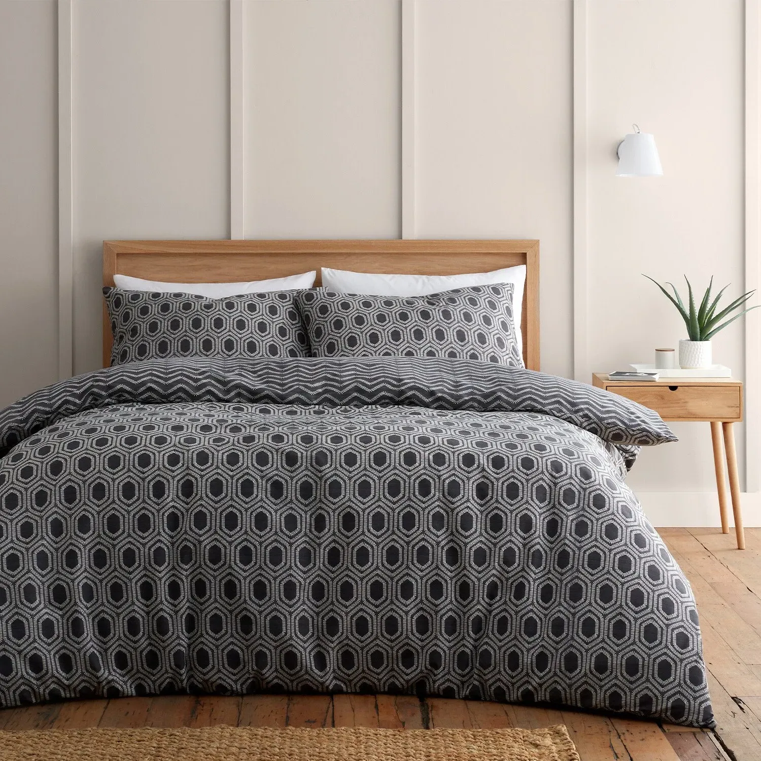 Iona Geo King Size Duvet Cover Set - Black