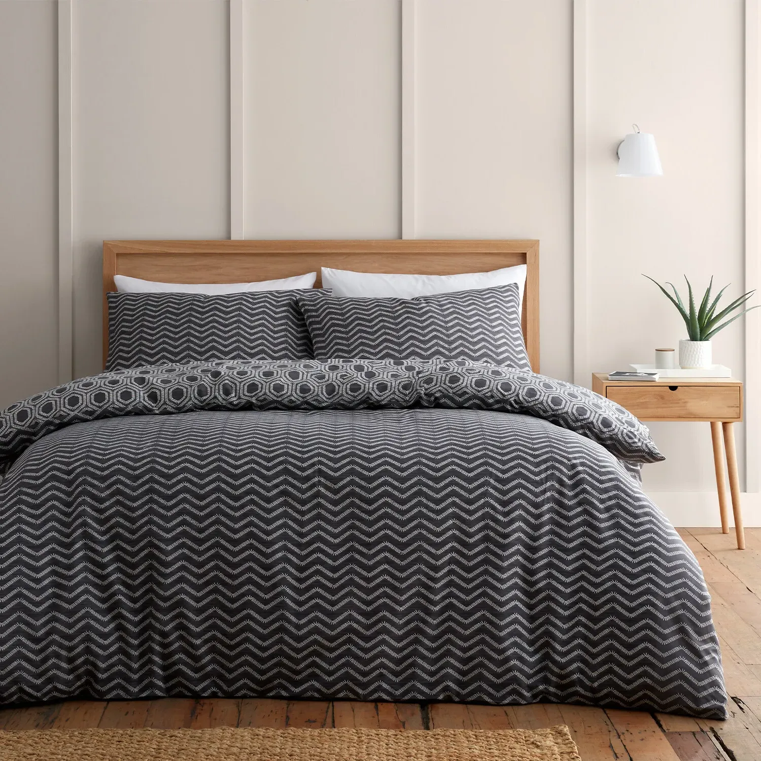 Iona Geo Single Duvet Cover Set - Black