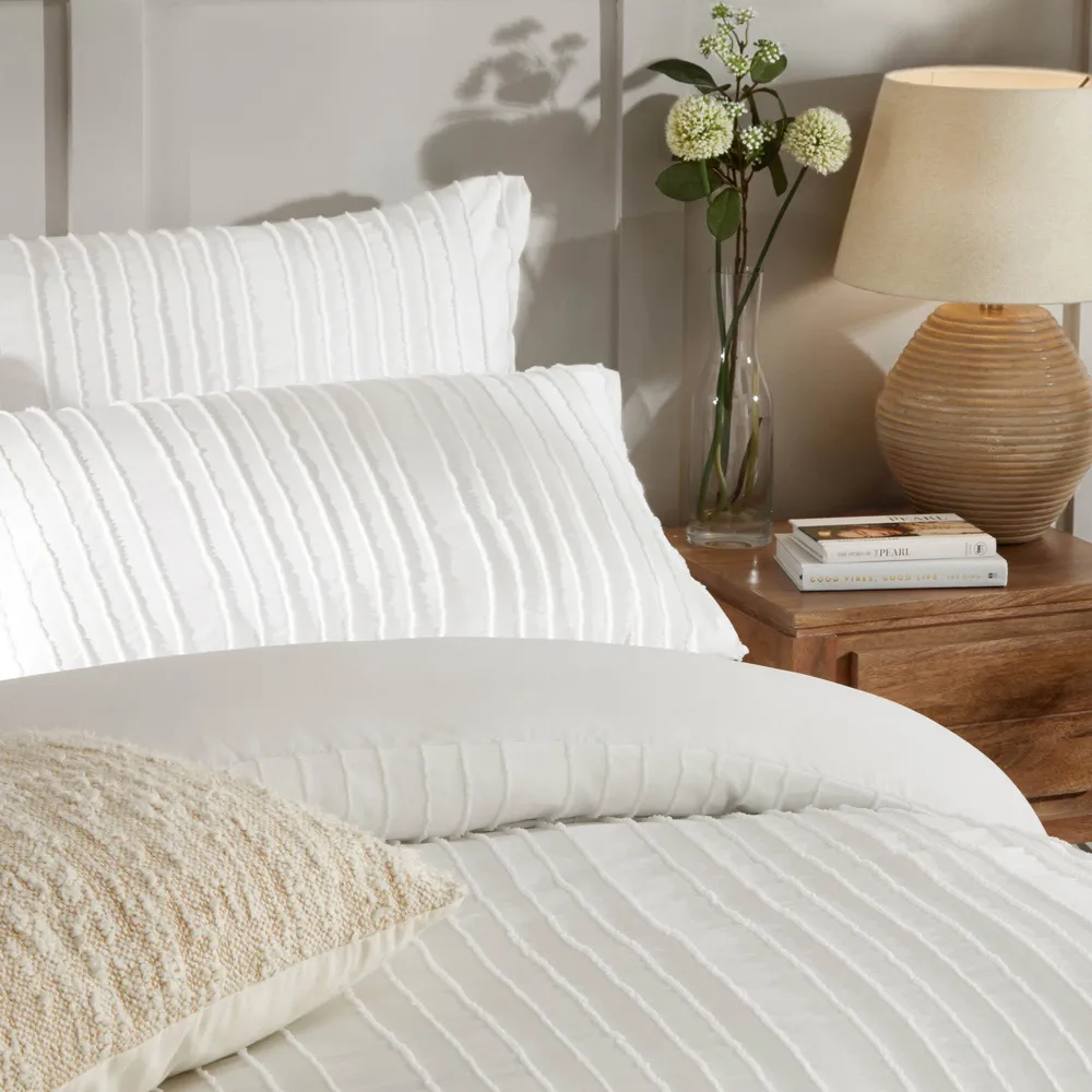 Harrison Single Duvet Set with Stripe Print - White