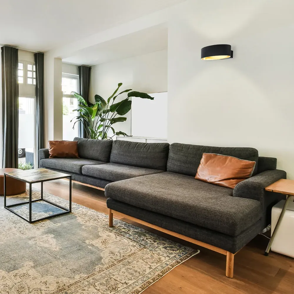 Maccacari LED Wall Light - Black, Aluminium