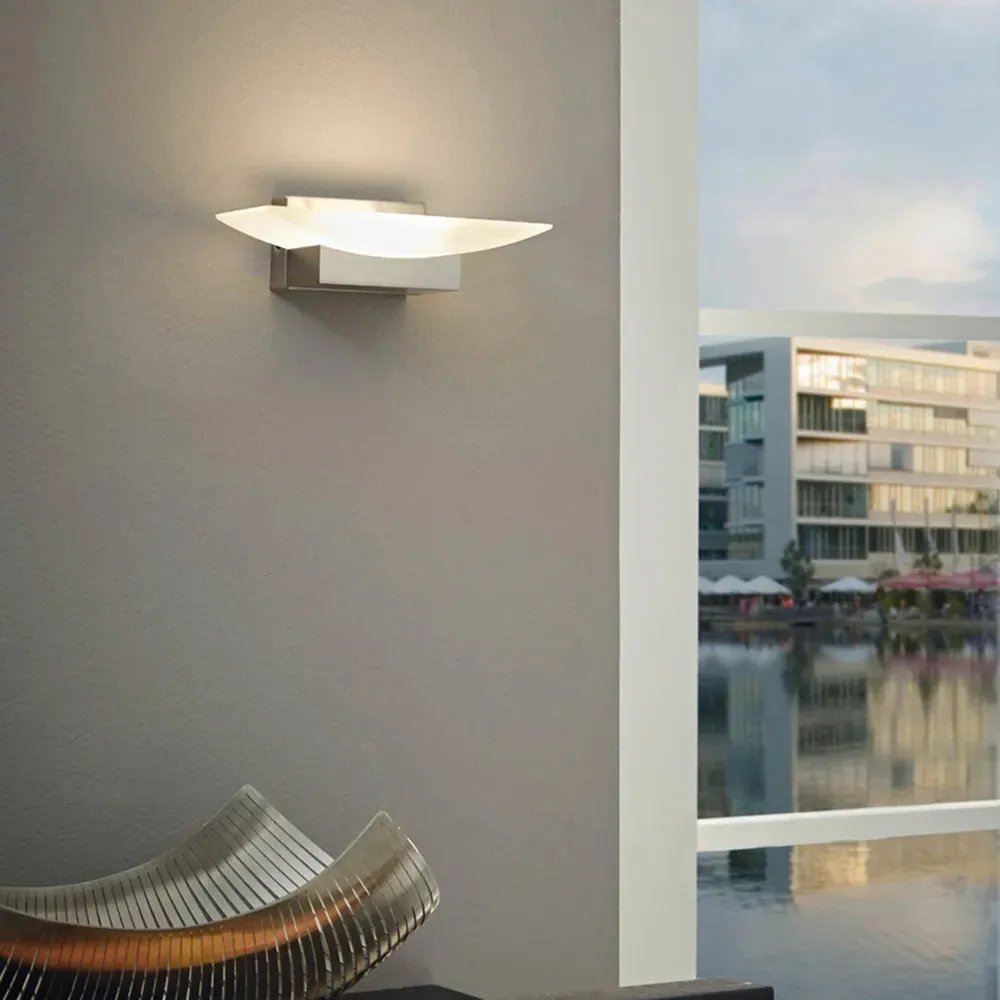 Metrass Uplighter LED Wall Light - White, Aluminium