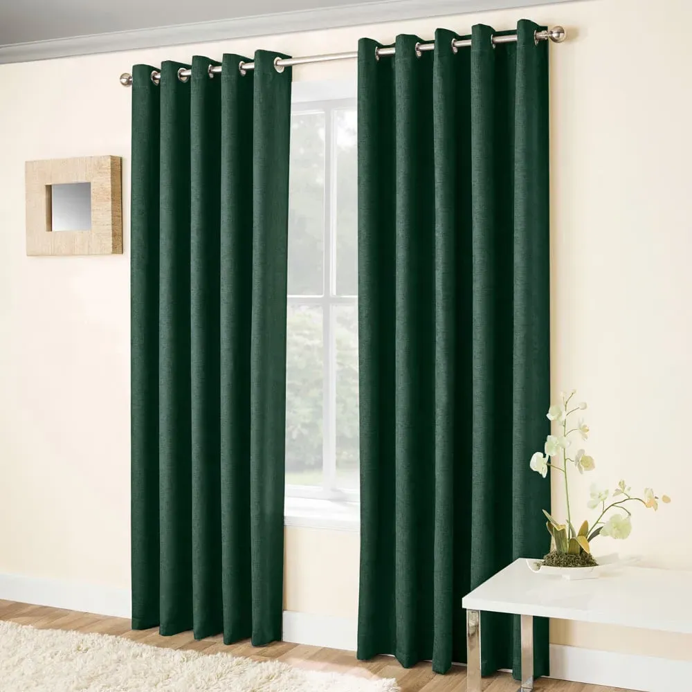 Vogue Thermal Blackout Eyelet Curtains - Green, Polyester image
