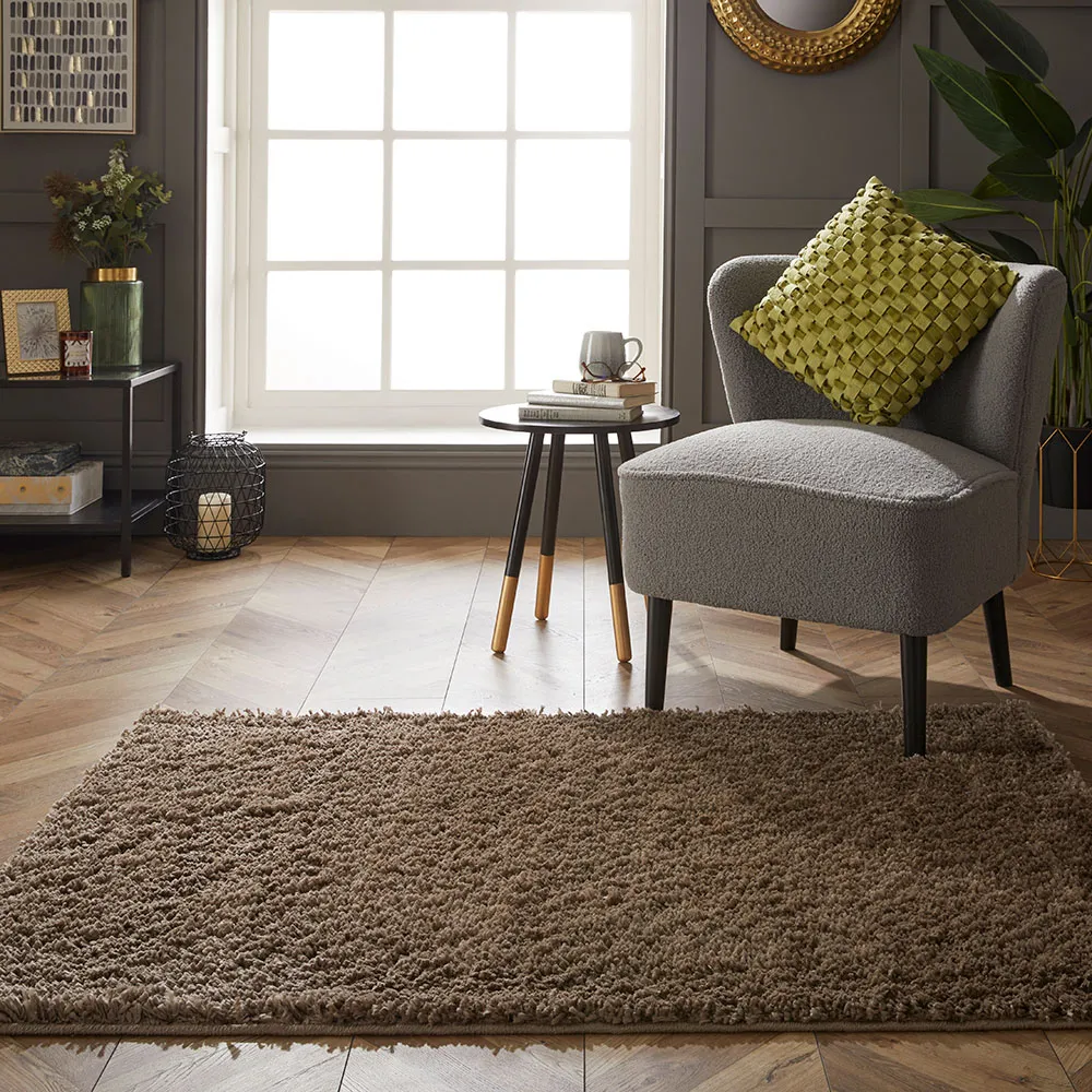 Larissa Shaggy Rug - Chocolate, Polypropylene