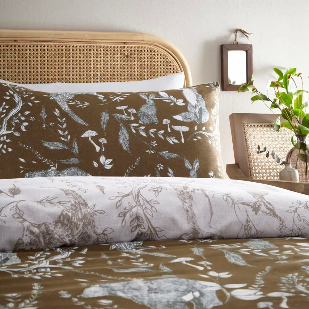 Buckthorn Super King Duvet Set - Multi, Woodland