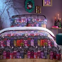 Double Creepy Town Reversible Duvet Set - Purple