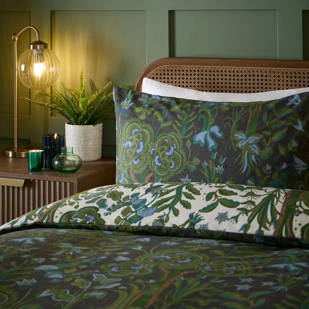 Garden of Wonder Super King Size Reversible Duvet Set - Green
