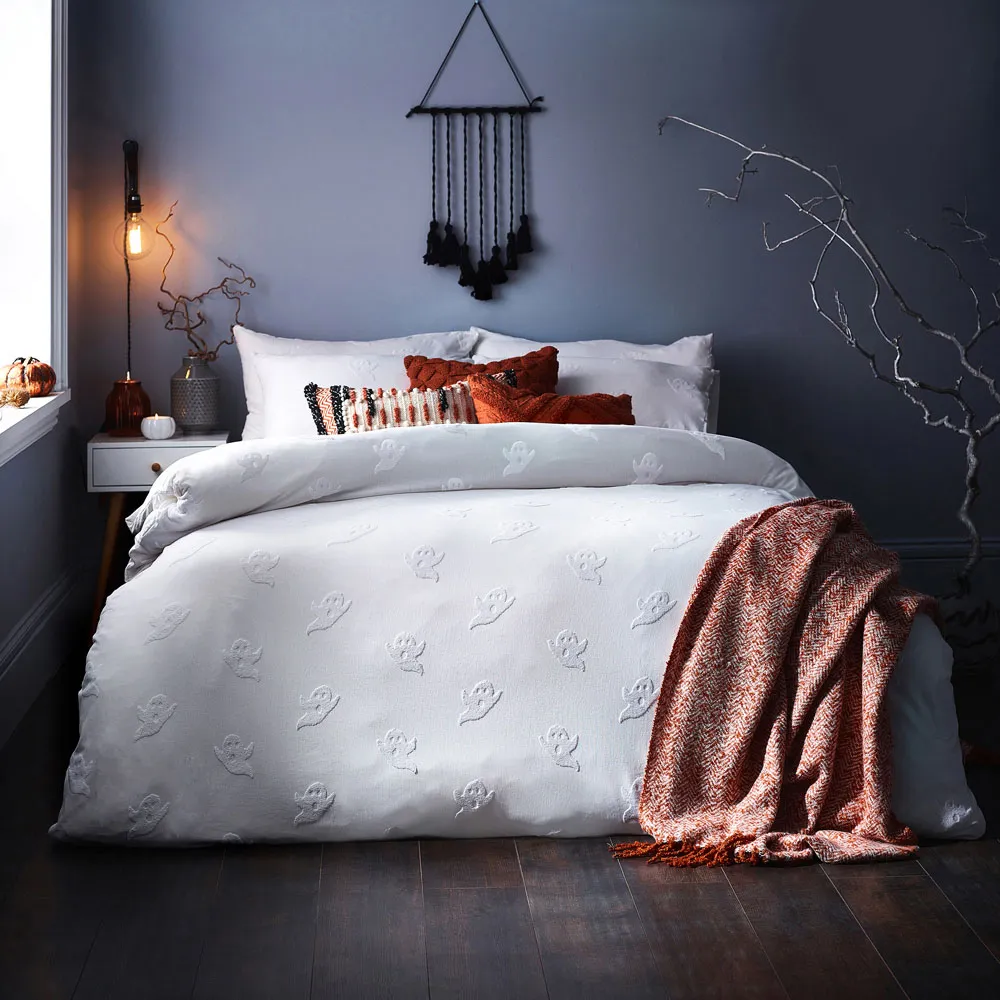 Ghost Single Duvet Set with Tufting - White, Cotton