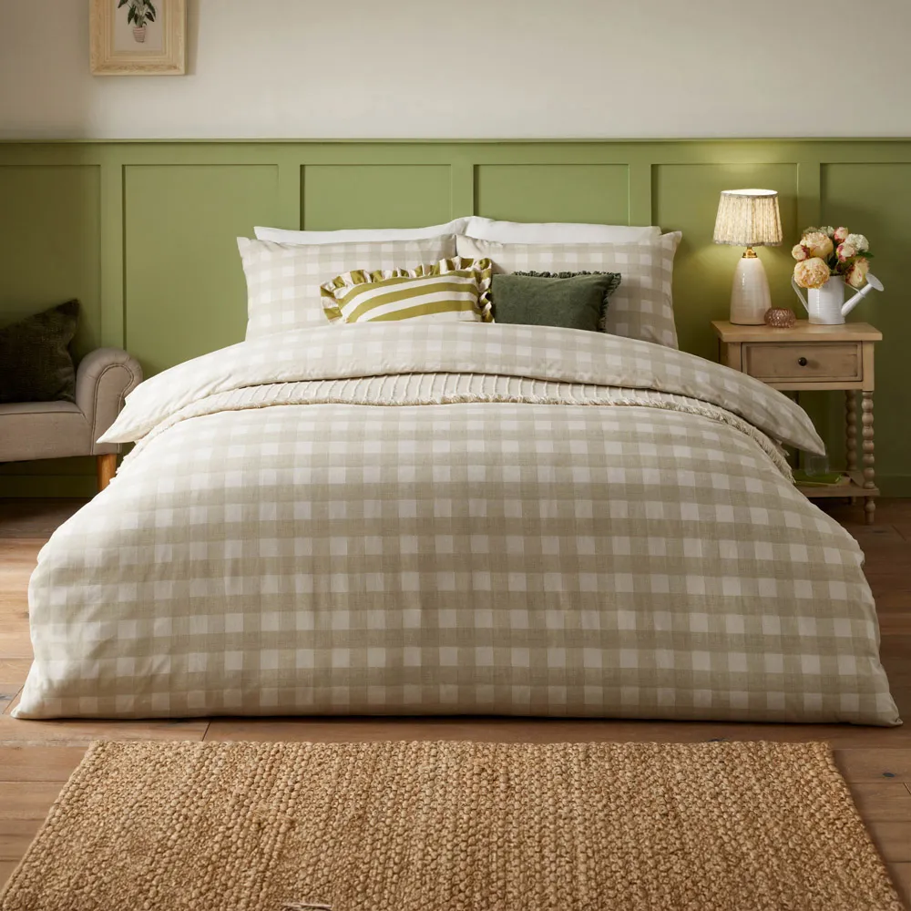 Hartsford Super King Size Check Printed Duvet Set - Cream
