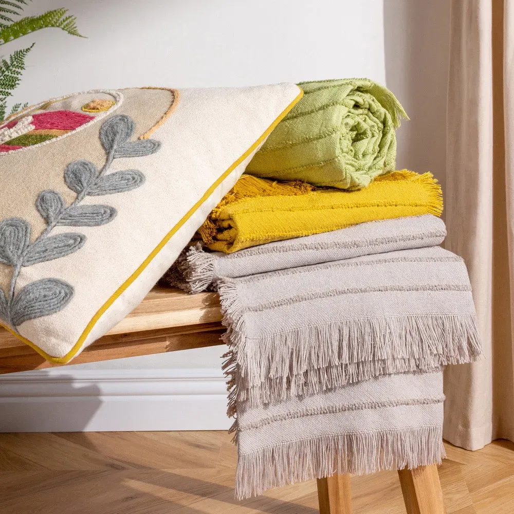 Hazie Woven Fringed Throw - Grey