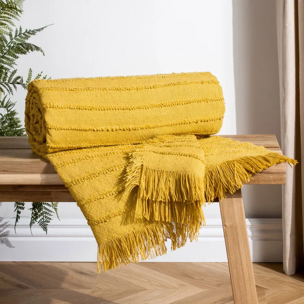 Hazie Woven Fringed Throw - Pomelo