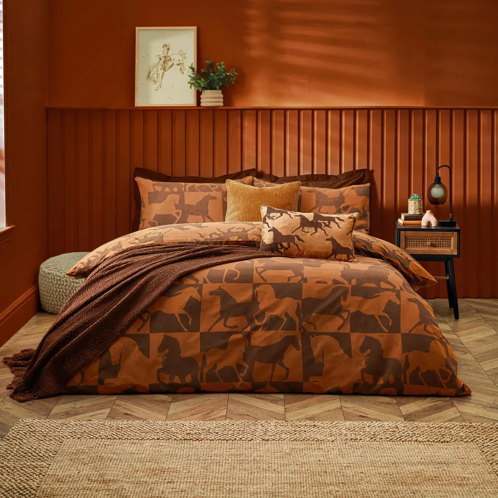 Herve Super King Size Reversible Duvet Set - Tan
