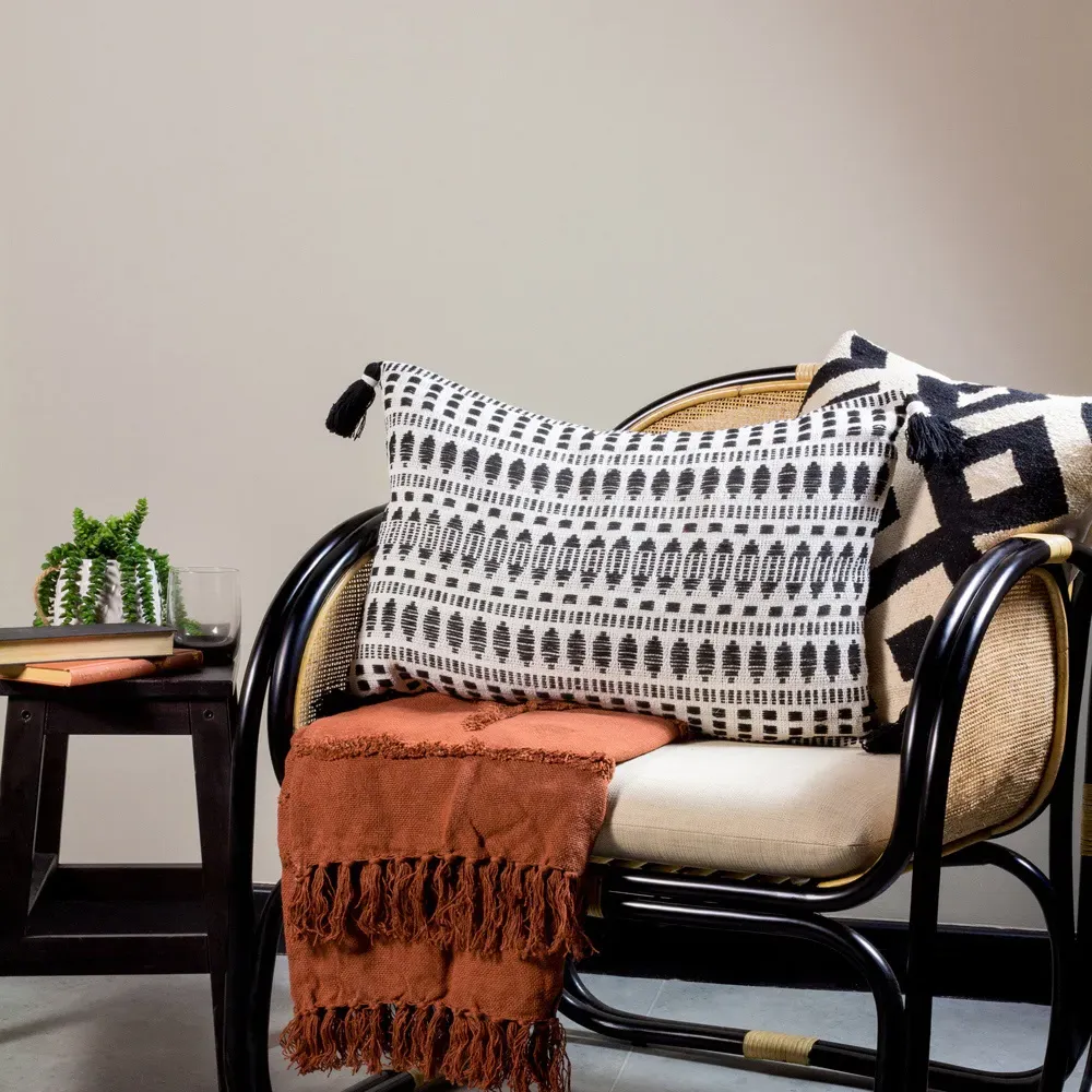 Jakarta Tufted Throw - Pecan