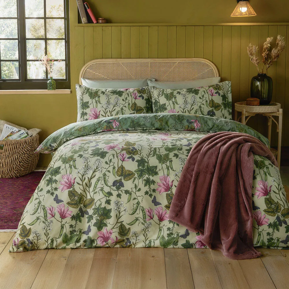King Size Mystic Berry Floral Reversible Duvet Set - Green