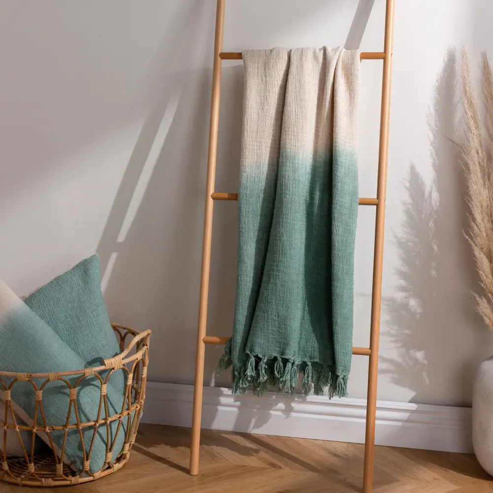 Mizu Dip Dye Tasselled Throw - Green, Cotton