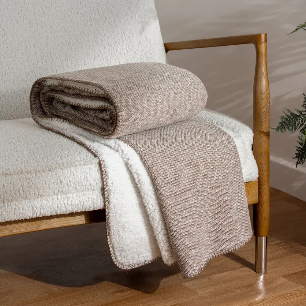 Nurrel Knitted Throw - Cream
