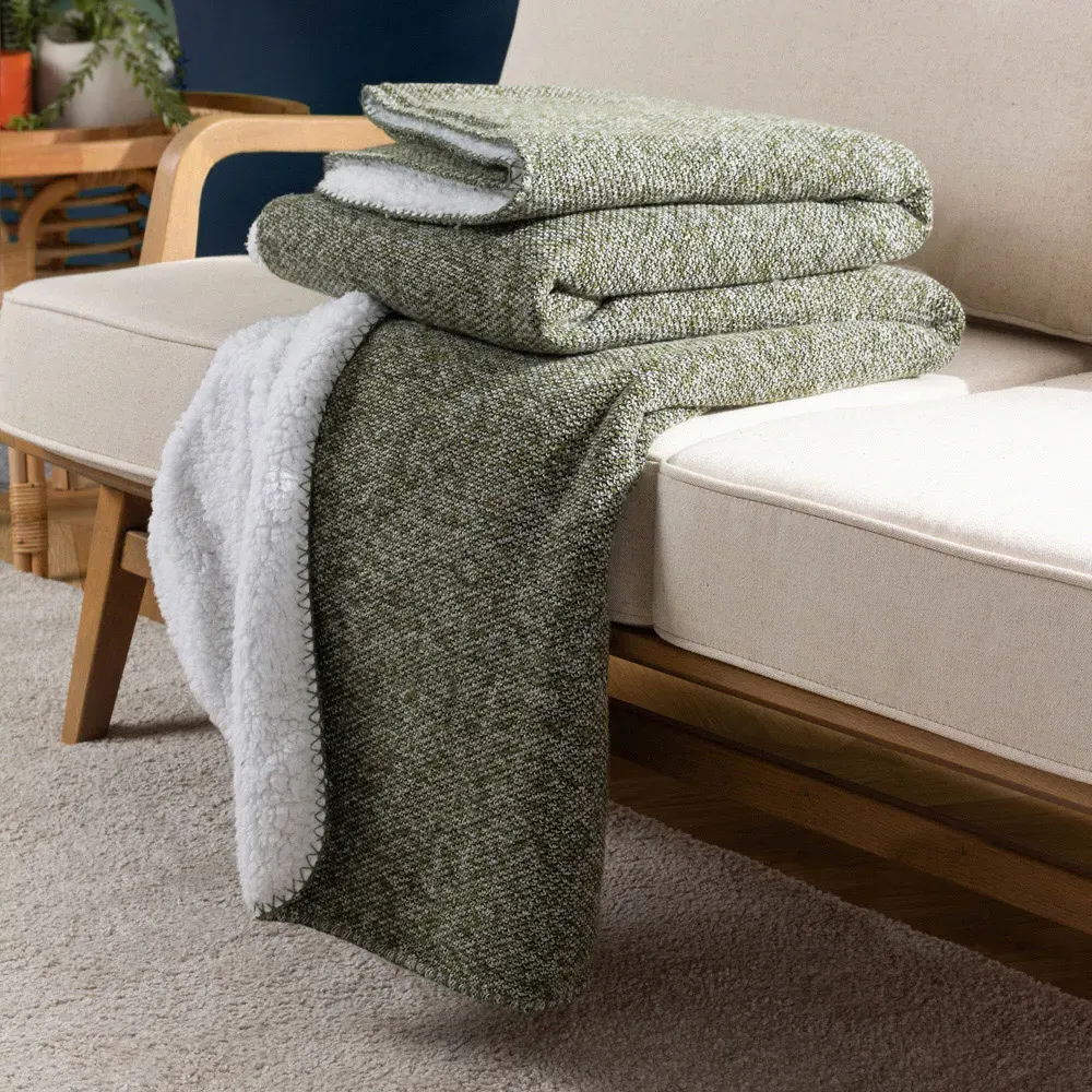 Nurrel Knitted Throw - Green