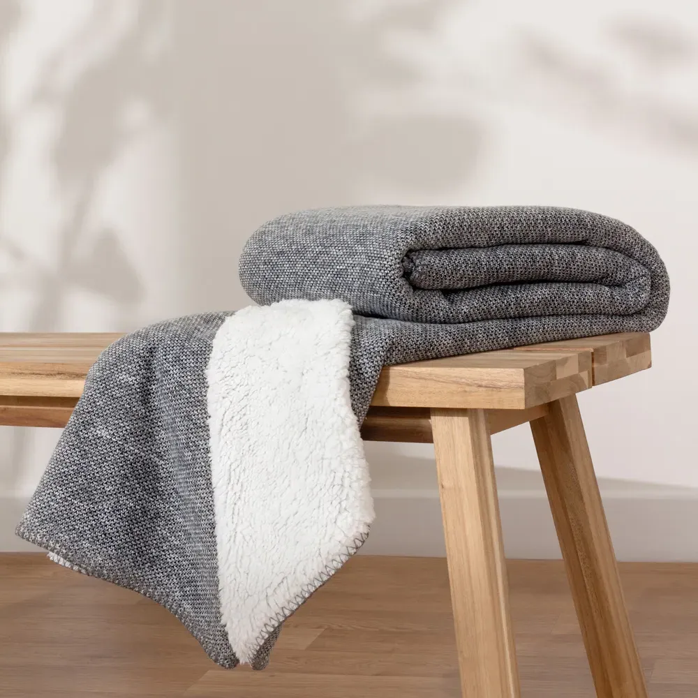 Nurrel Knitted Throw - Grey
