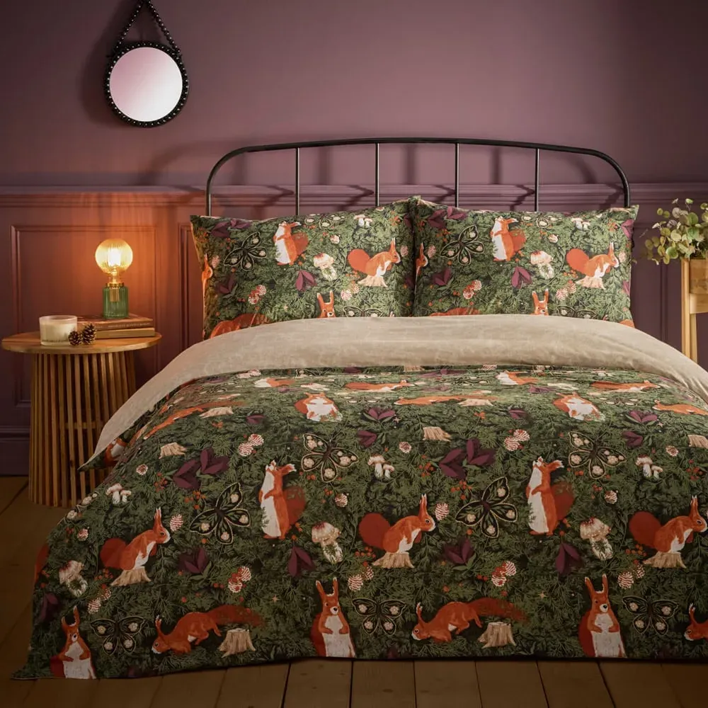 Pineberry Forest King Size Duvet Cover Set - Multi