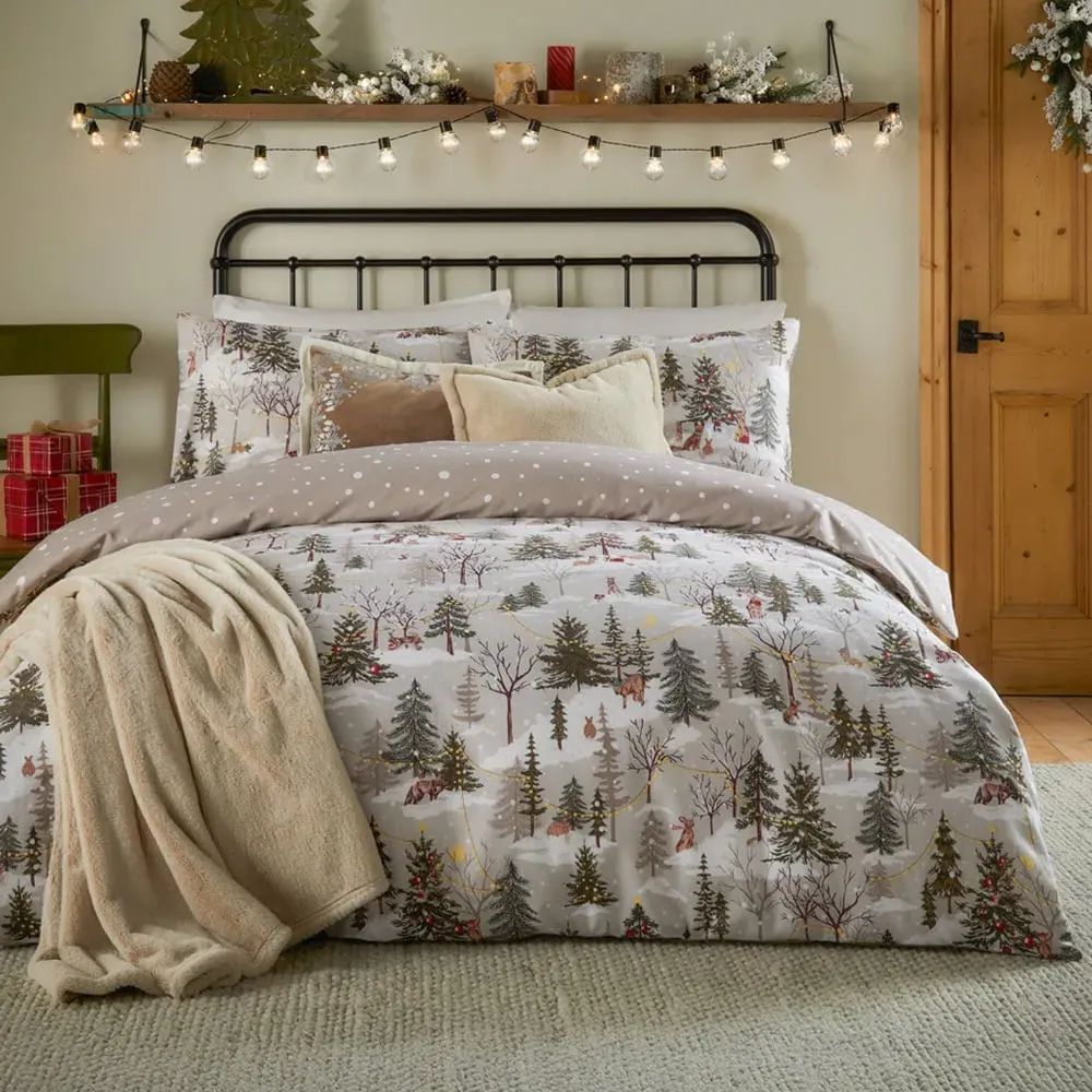 Super King Forest Festivities Reversible Duvet Set - Cream