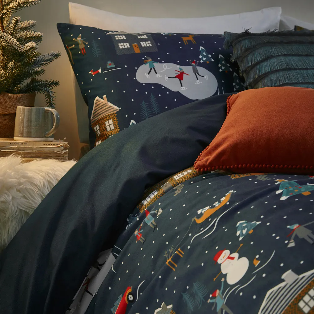Winter Pines Toddler Duvet Cover Set - Navy, Fleece